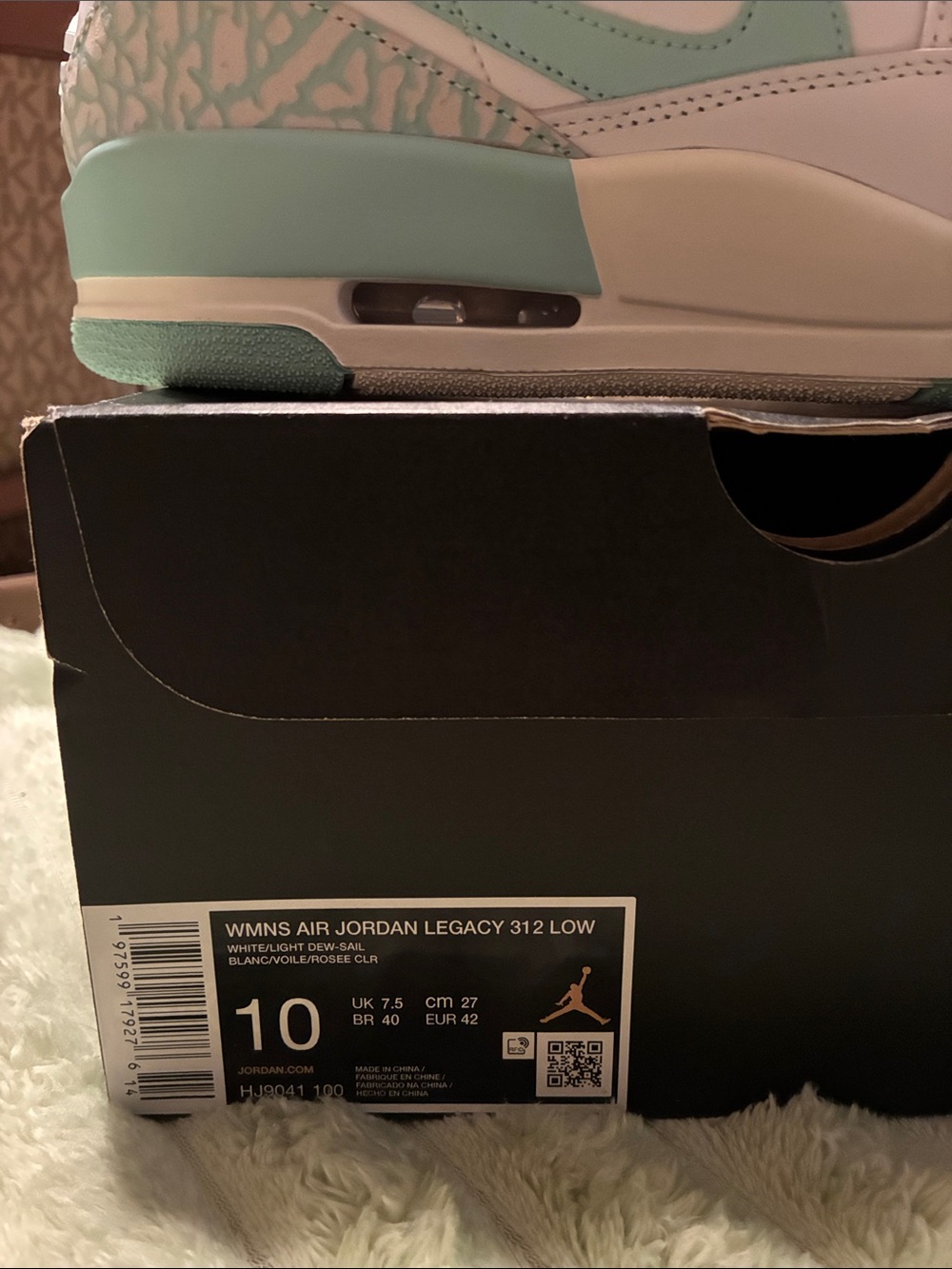 Nike Air Jordan Legacy 312 Low - White & Teal - Picture 5 of 5